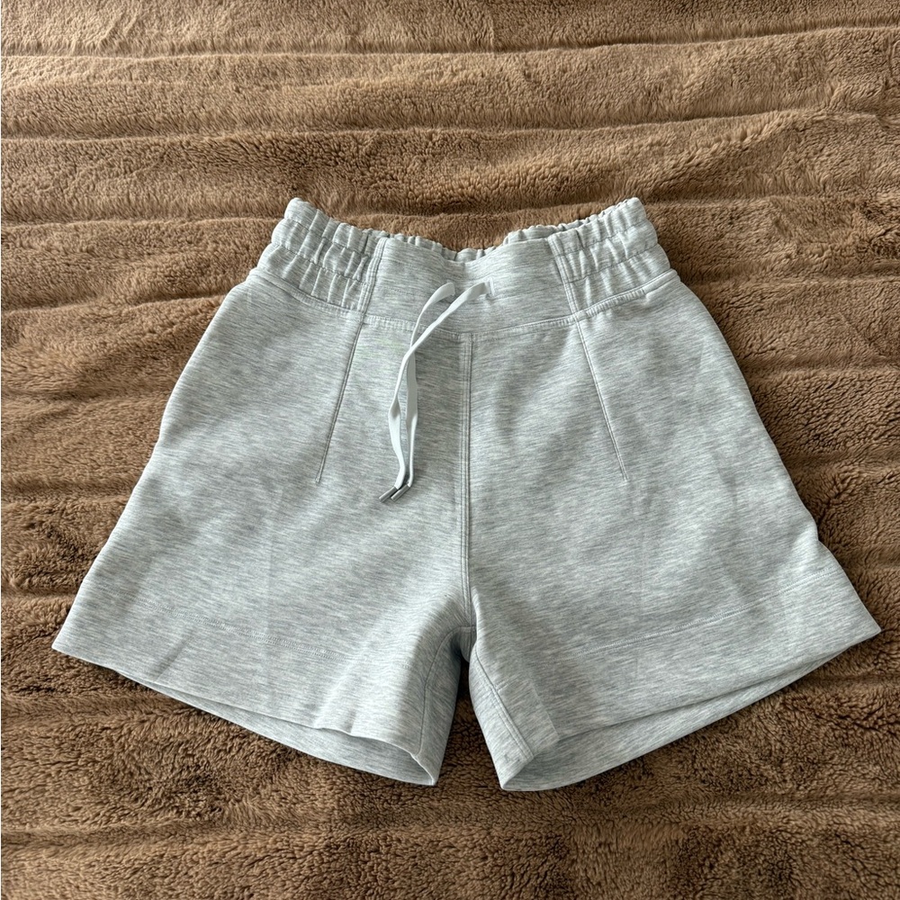 Lululemon Soft Ambition Shorts Size 4